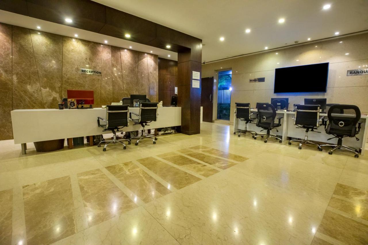 The Thane Club Extérieur photo